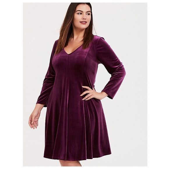 TORRID Burgundy Purple Velvet Fluted Dress Women’s Plus Size 6/6X - Picture 2 of 7